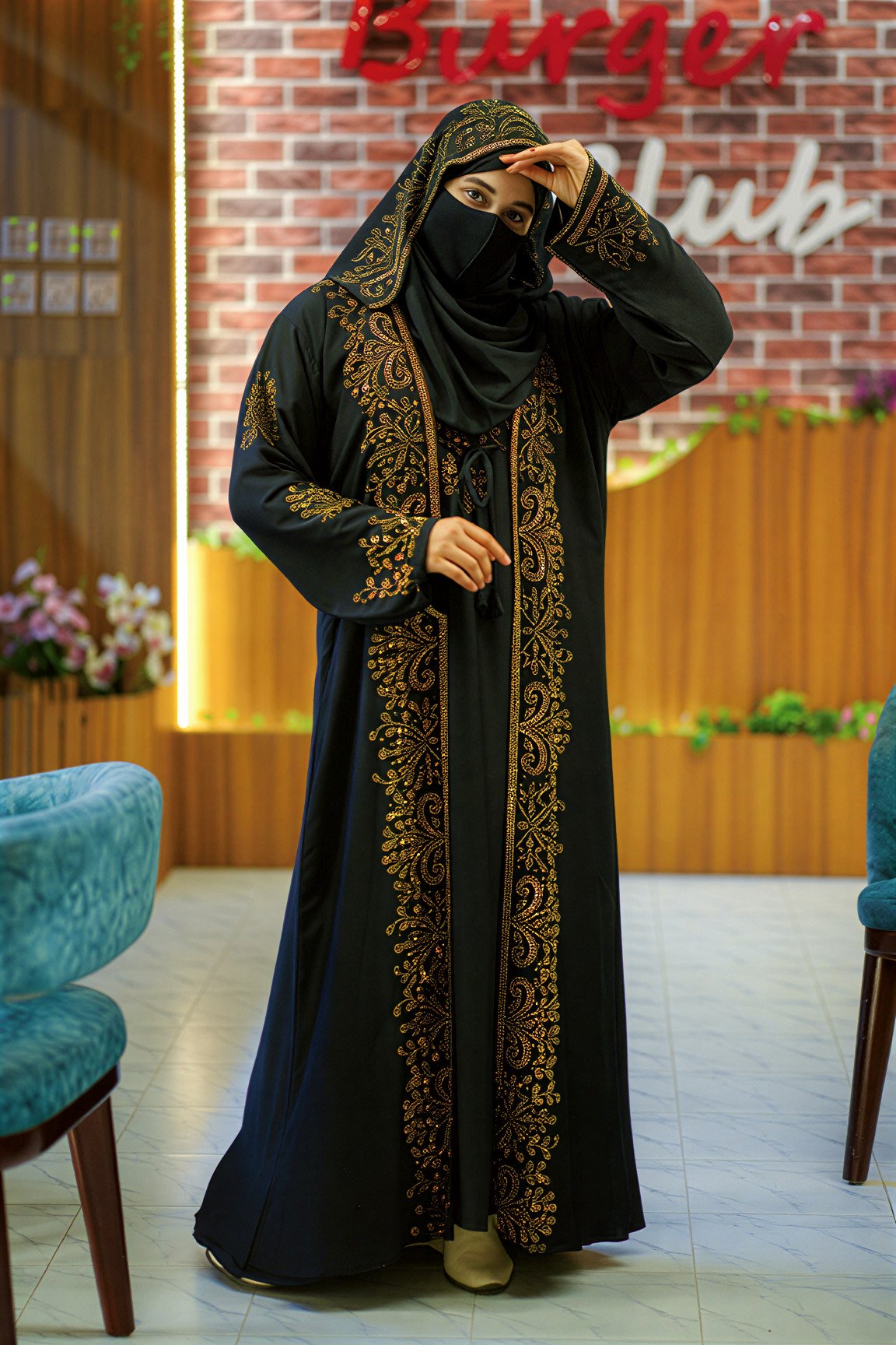 02.1 Rani Black - Image 1