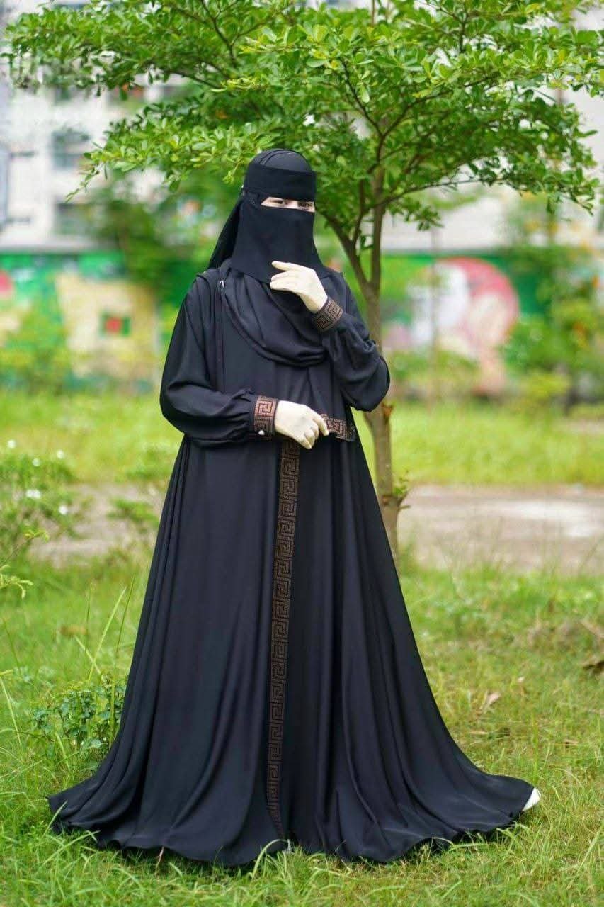 02.6 Koyel Black - Image 1