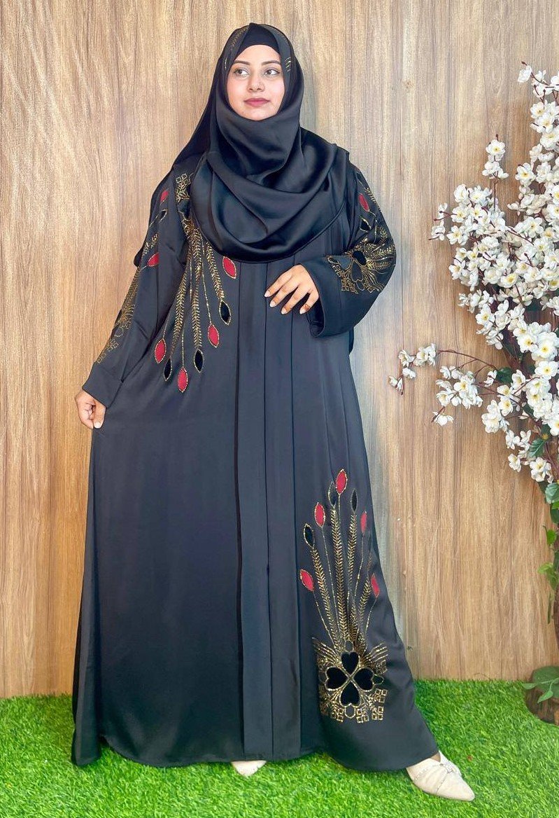 05.1 Mayuri Black - Image 1